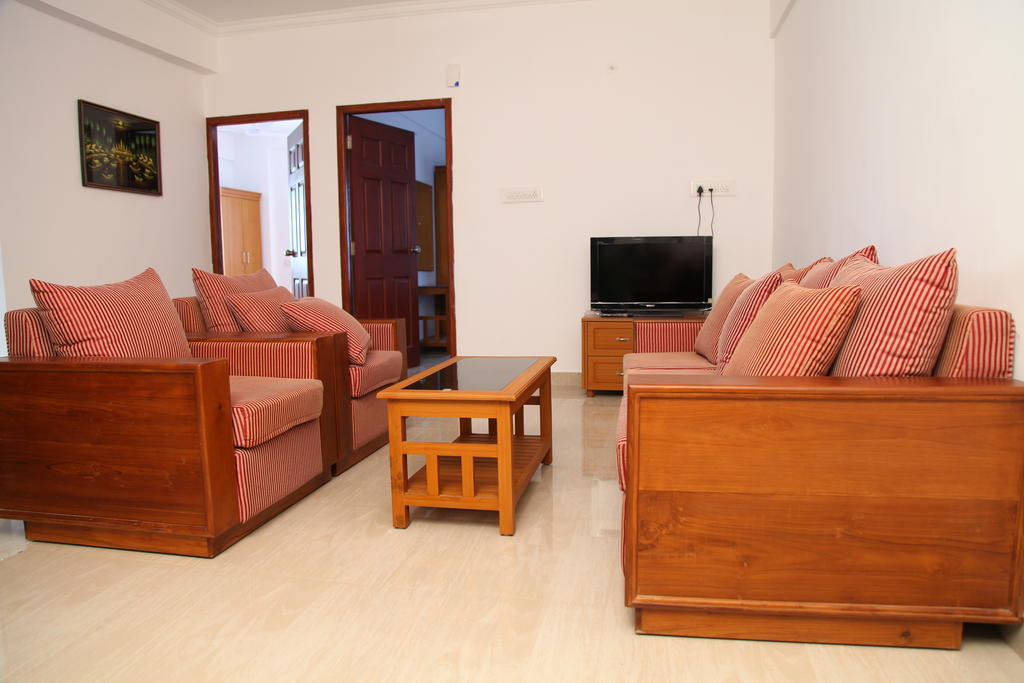 Phils' Residency & Banquets Hotel Kochi Eksteriør billede