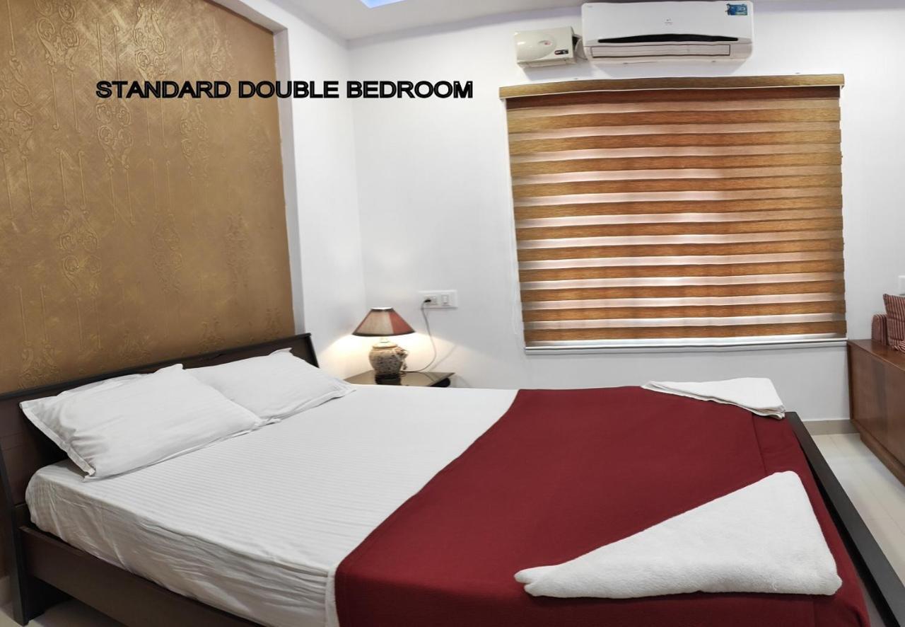 Phils' Residency & Banquets Hotel Kochi Eksteriør billede